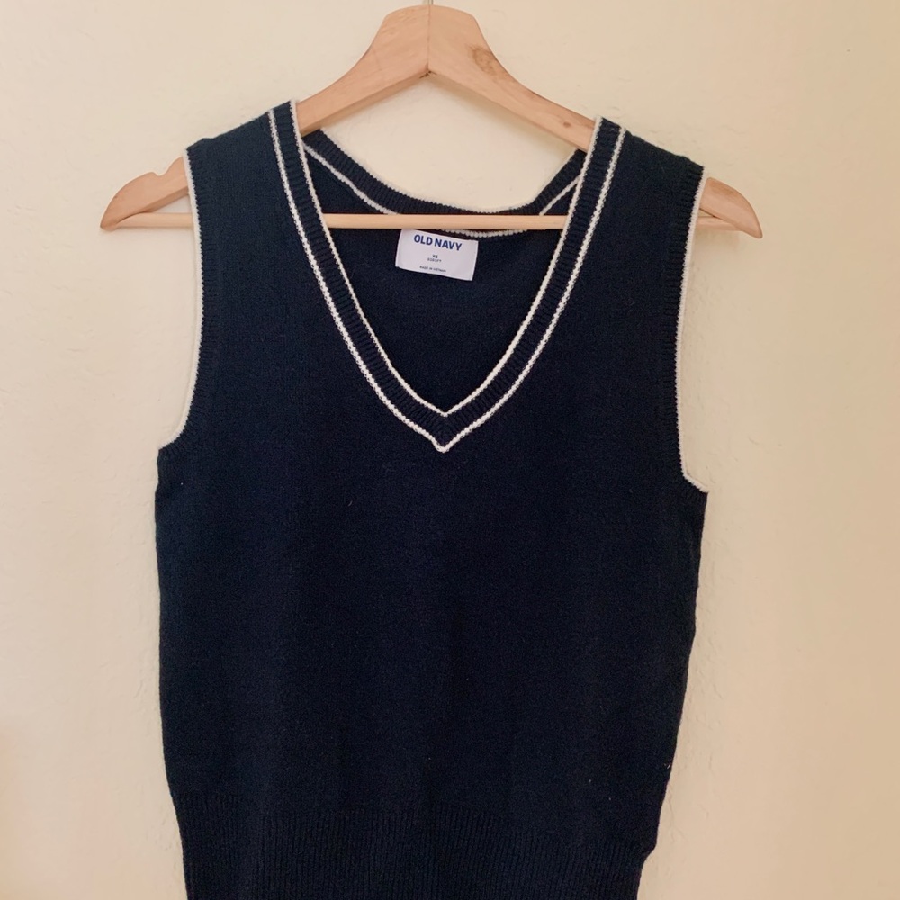 Navy Blue Sleeveless Sweater Vest